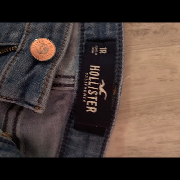 light washed jeans - Picture 2 of 2